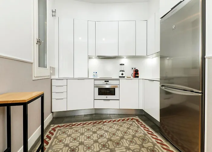 1915 Private Suites